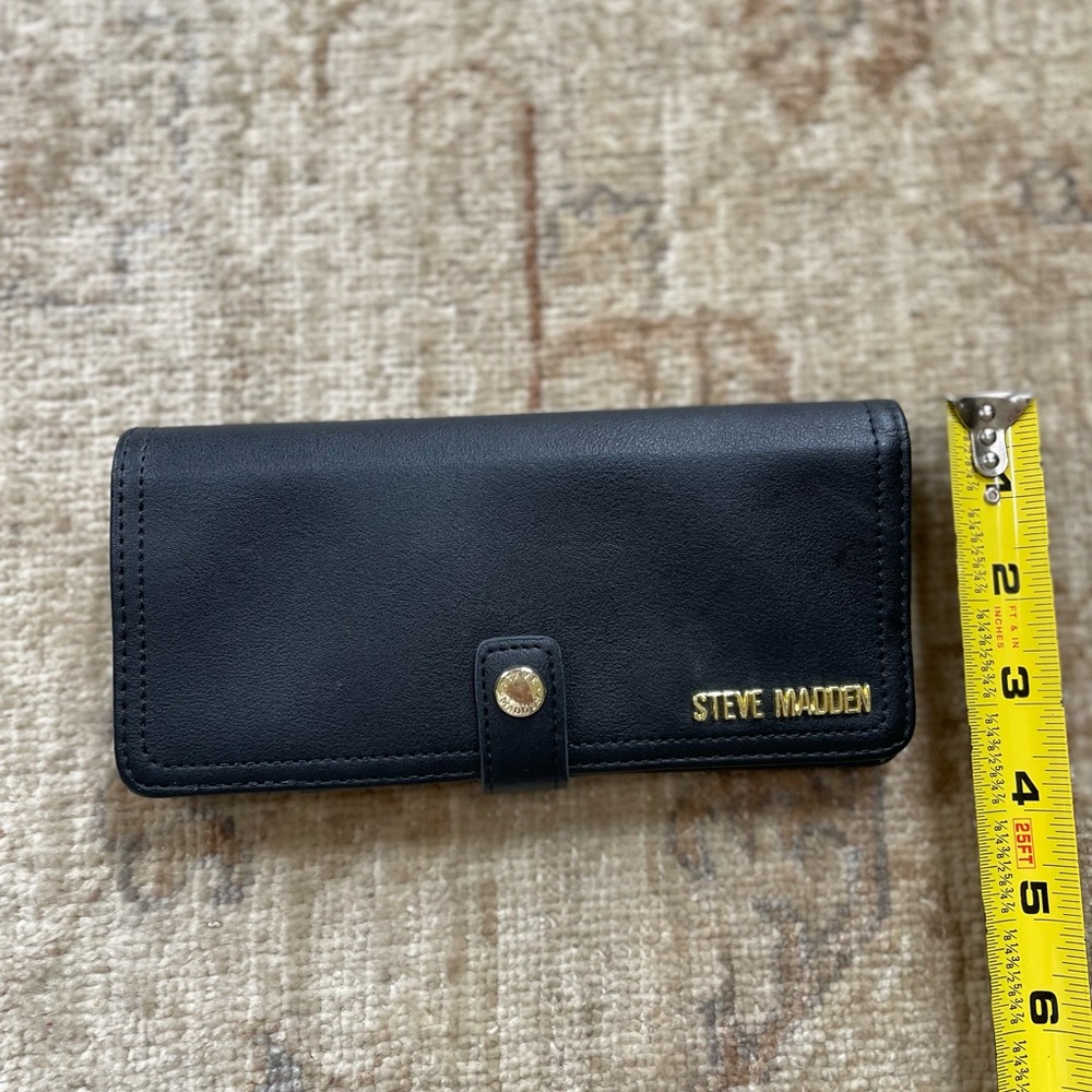 Steve Madden Black Clutch Wallet with Gold Accent - Picture 6 of 9